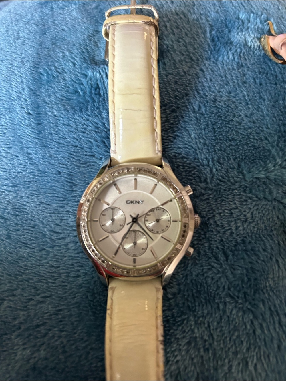 DKNY White/Cream Leather-Strap Crystal Accent Chronograph Watch